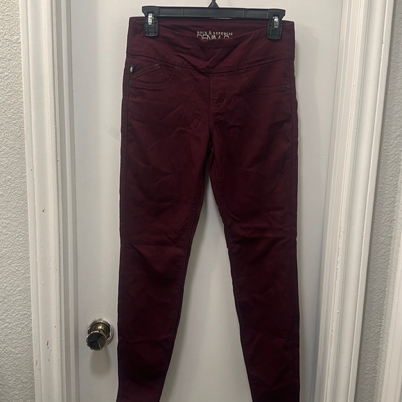 Rock & Republic women’s leggings pant color burgundy size 4 - Picture 1 of 12